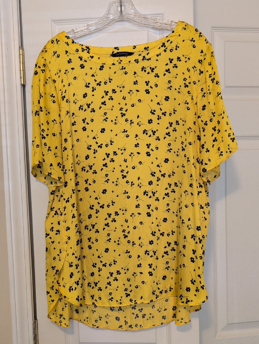 Banana Republic Yellow Short-Sleeve Floral Blouse